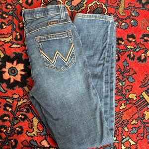 Wrangler Indigo Denim Jeans with Contrast Pocket Stitching
